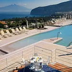 Art Gran Paradiso Hotel 4*