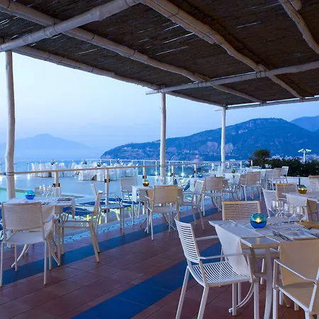 Art Gran Paradiso מלון