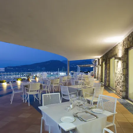 Art Gran Paradiso Sorrento