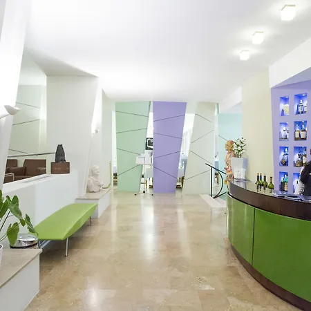 Hotell Art Gran Paradiso