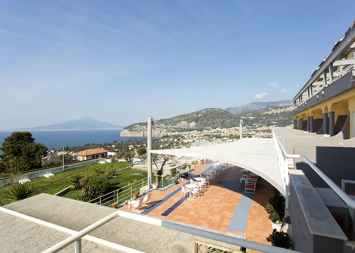 ホテル アート グラン パラディソ