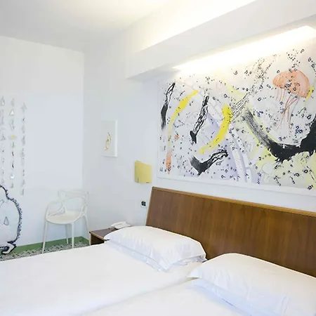 Hotel Art Gran Paradiso 4*