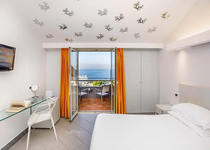 Art Gran Paradiso 4* Сорренто